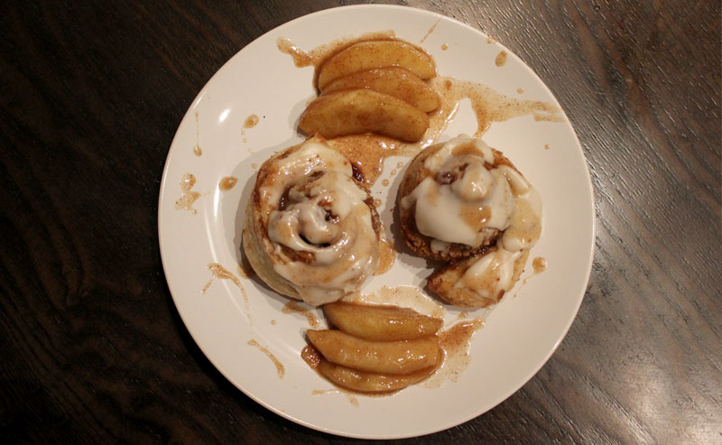 cinnamon-rolls-with-glazed-apples-image-3